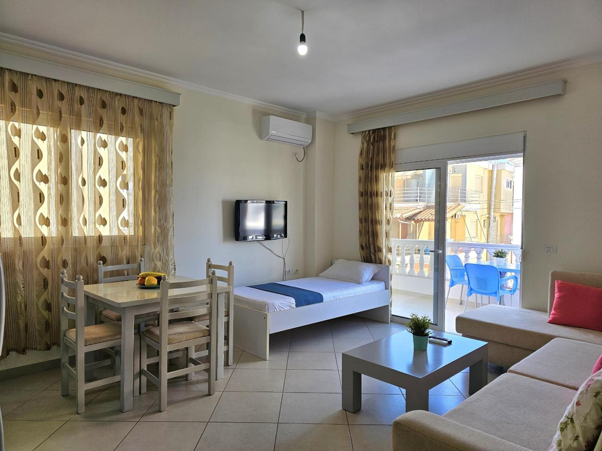 Happy Stay Eri Sarandë Exterior foto
